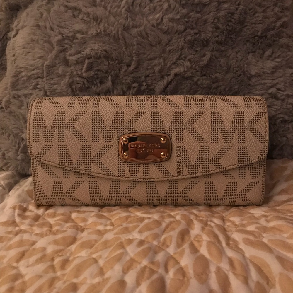 Michael Kors large wallet